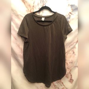 🌟Plus size box perforated top